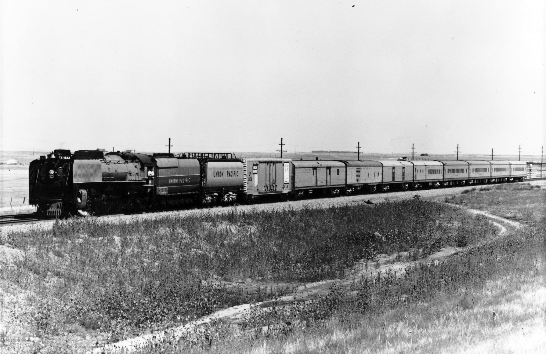 Trains 844 1990.jpg